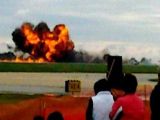 Photos capture air show crash
