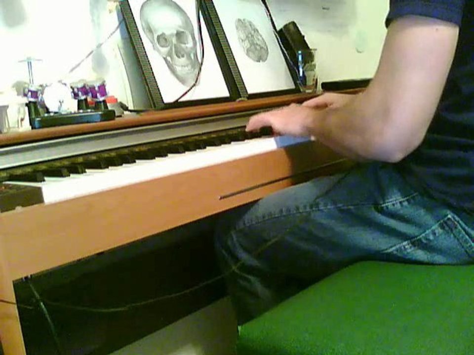 "Mad World" - Gary Jules -Donnie Darko/Gears of War- (Piano Cover) by: Chris Luizzi