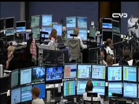 موديز تخفض تصنيف مصرفين فرنسيين