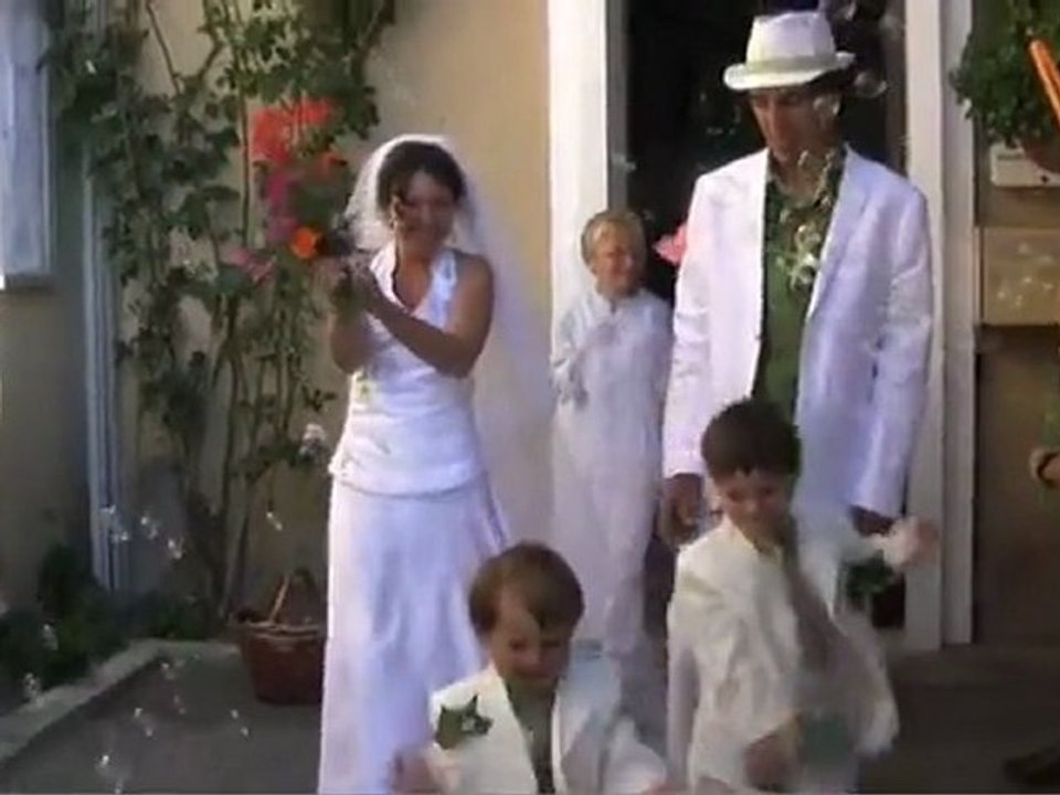 DE LA MAIRIE L'EGLISE