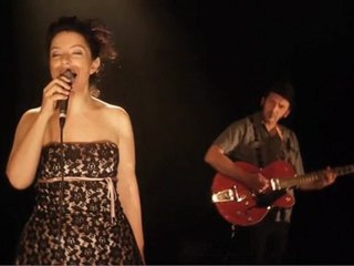 Lili Cros + Thierry Chazelle  -  "Voyager léger"   eXtraits Live