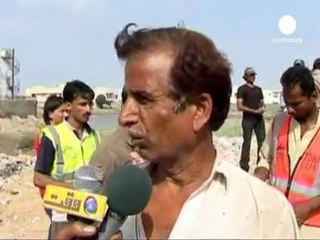 Download Video: Attentato a Karachi, almeno 8 morti. Rivendicano i taleban