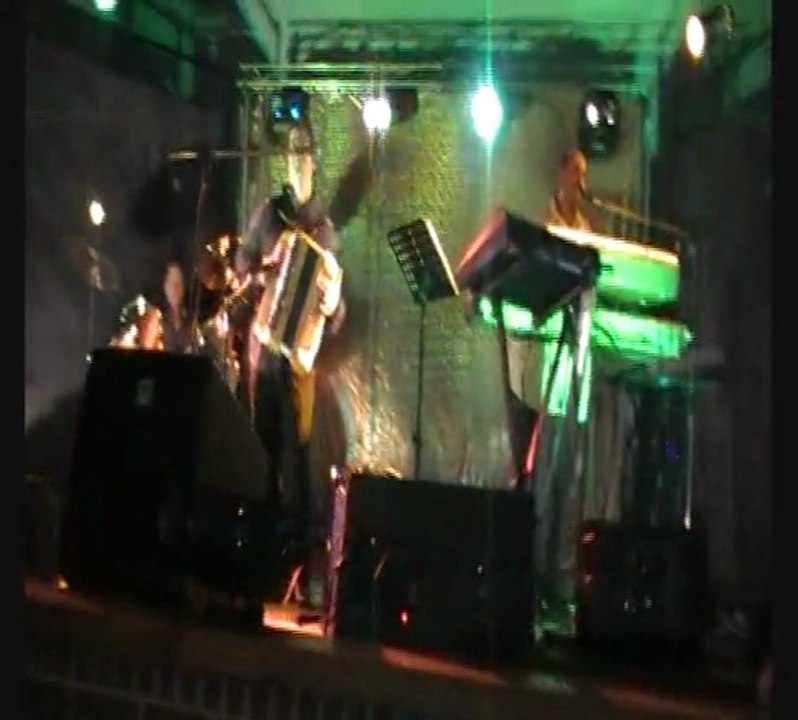 Orchestre Jérôme Dhainaut avec Jérôme Alder (clavier) et André Couzin (batteur) : c'est bon le madison