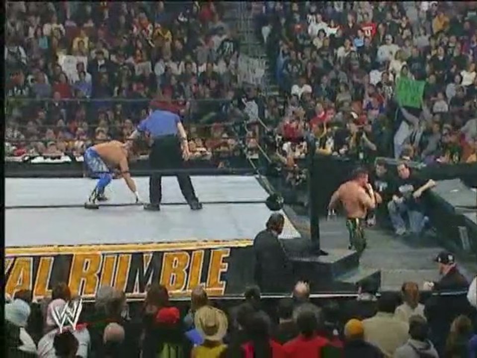 Eddie Guerrero vs Chavo Guerrero - Royal Rumble 2004
