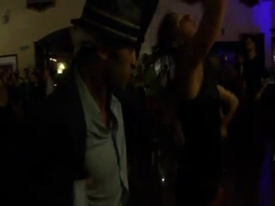 Salsa Jazzy & Kaya dancing at Key salsa festival 2011