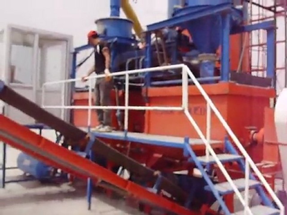 BPM 36'LI ÇİFT HAZNELİ BETON PARKE BORDÜR ve BRİKET MAKİNASI (FUL OTOMATİK)