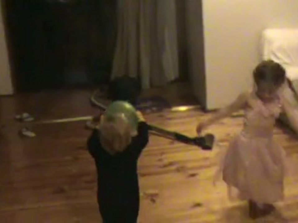 Les loulous devant oncles juju et jeff et Nonnie