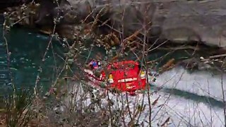 NEW ZEALAND EXTREME - jet boat on the river in queenstown