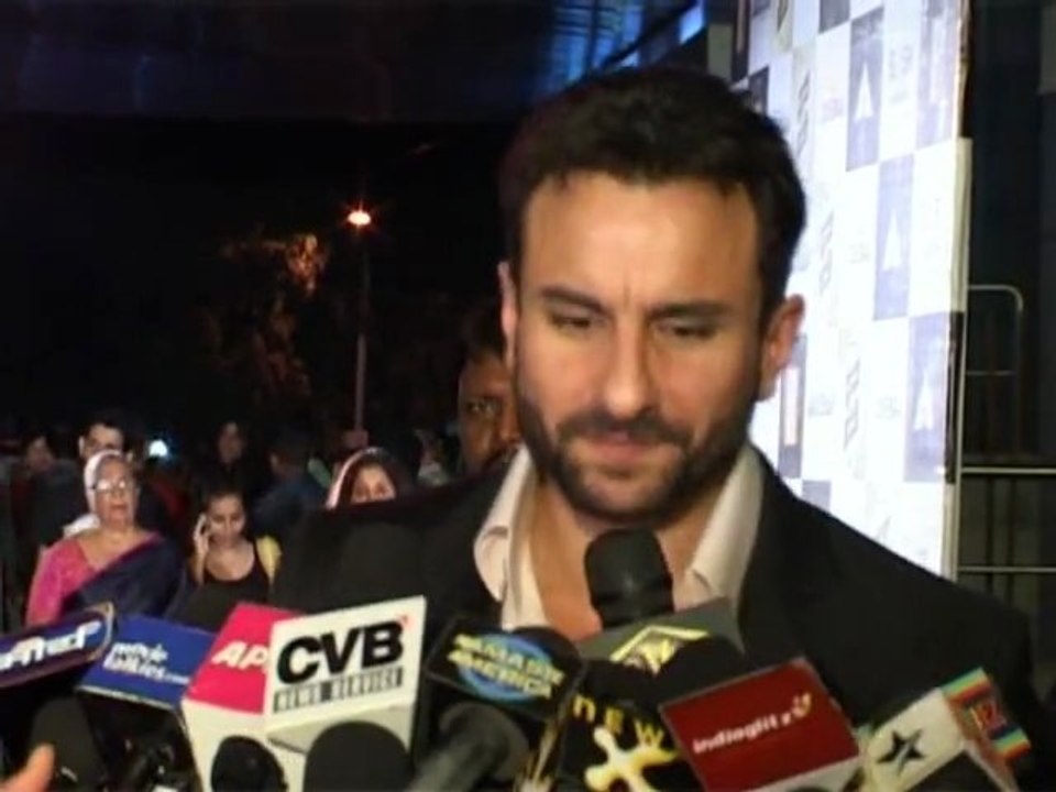 Saif Ali Khan Says Kareena Kapoor Intimidates Other Actresses - Latest Bollywood News