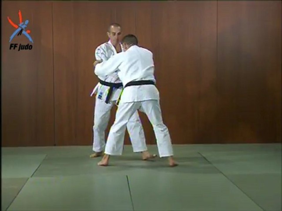 HANE-MAKI-KOMI