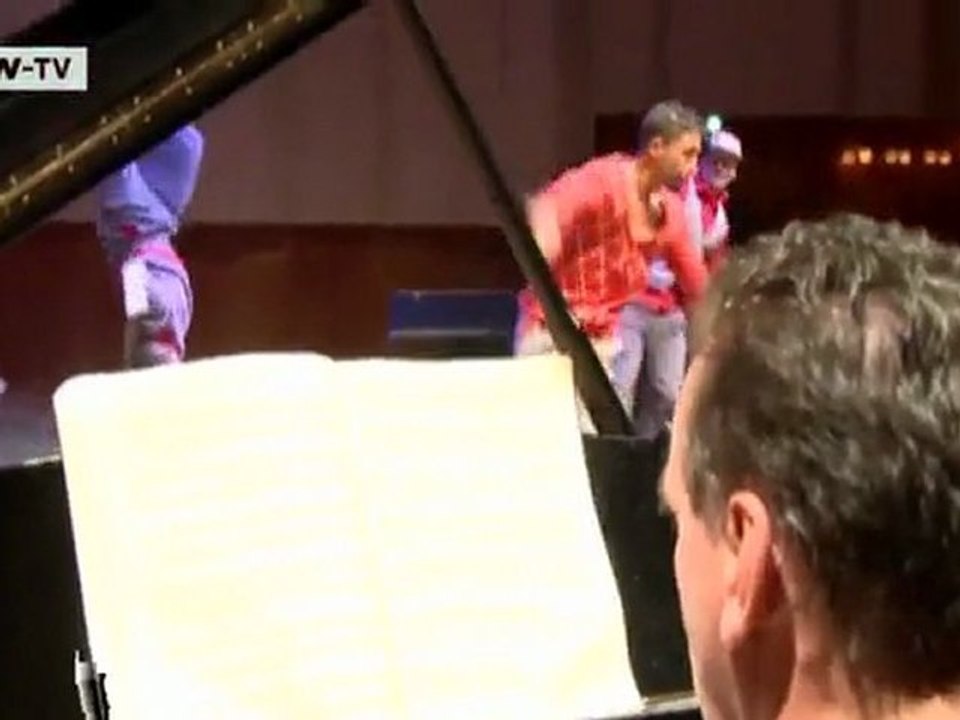 Breakdancing bach | video of the day