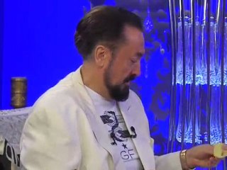 Adnan Oktar yeniden üniversitede