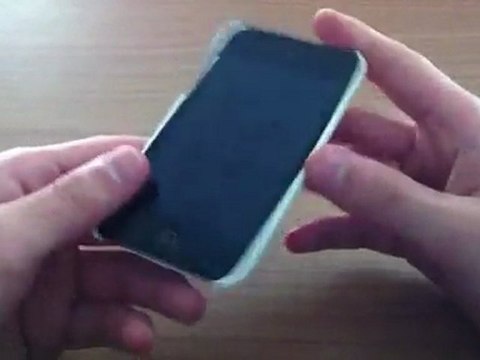 Velvet Cover e Line Cover per iPod touch 4G by Puro - Recensione