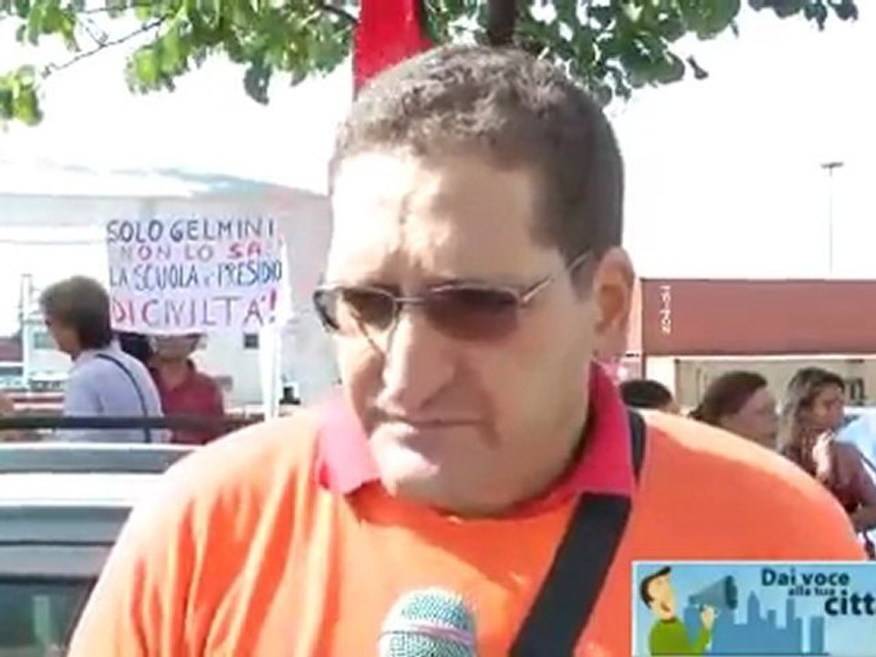 Tutti a Scuola Napoli precari scuola