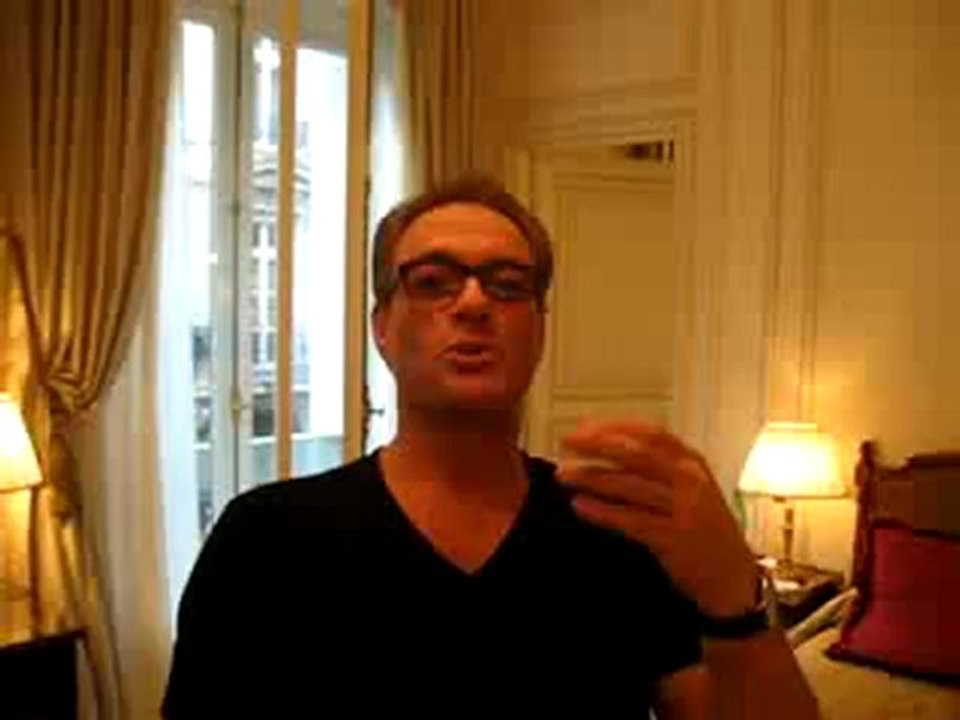 Jean Claude Van Damme te souhaite un bon anniversaire Fabien !