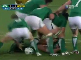 Le tampon de Healy sur Quade Cooper !