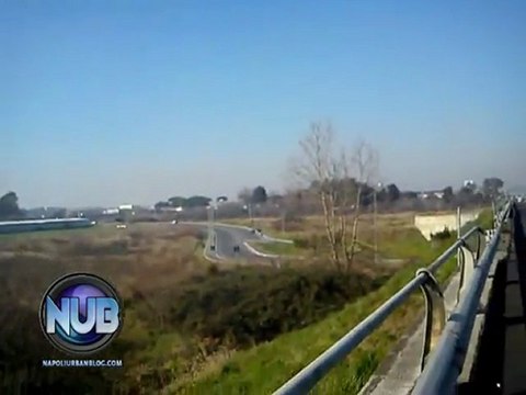 Rogo tossico nelle campagne nei pressi dell'Outlet di Marcianise