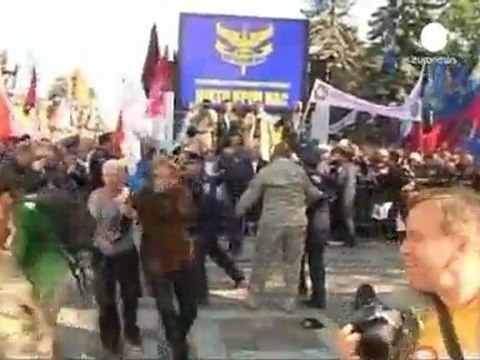 Ukraine veterans protest over payout cuts