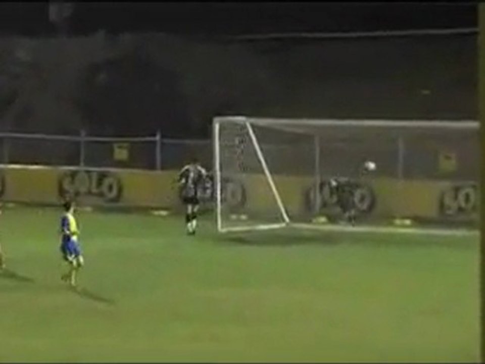 Little Foot ball Junge Besitz Fail