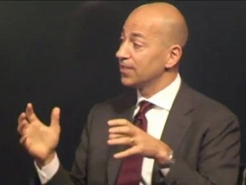 Gazidis: Arsenal won't sack Wenger