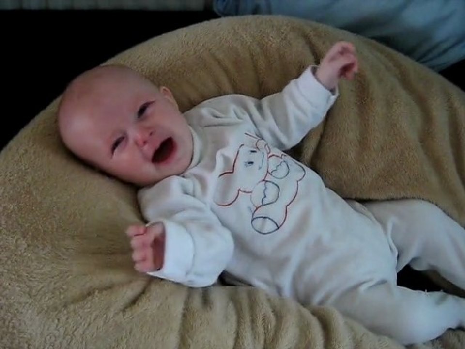 03/08/11 : le ptit machin pleure...