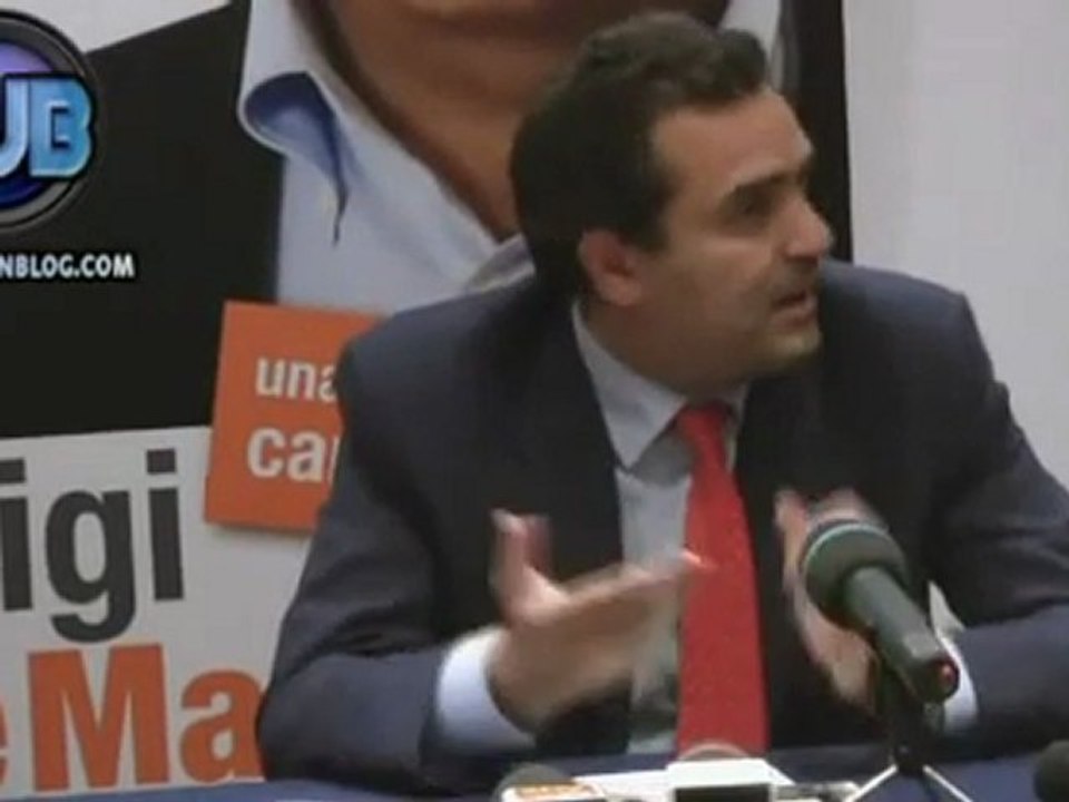 Luigi De Magistris su MoVimento Cinque Stelle Napoli