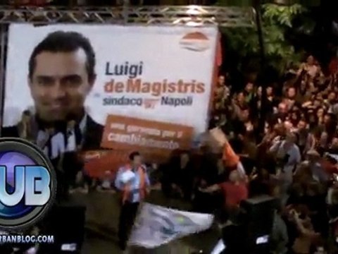 De Magistris discorso integrale Piazza Municipio - Napoli 30-5-2011