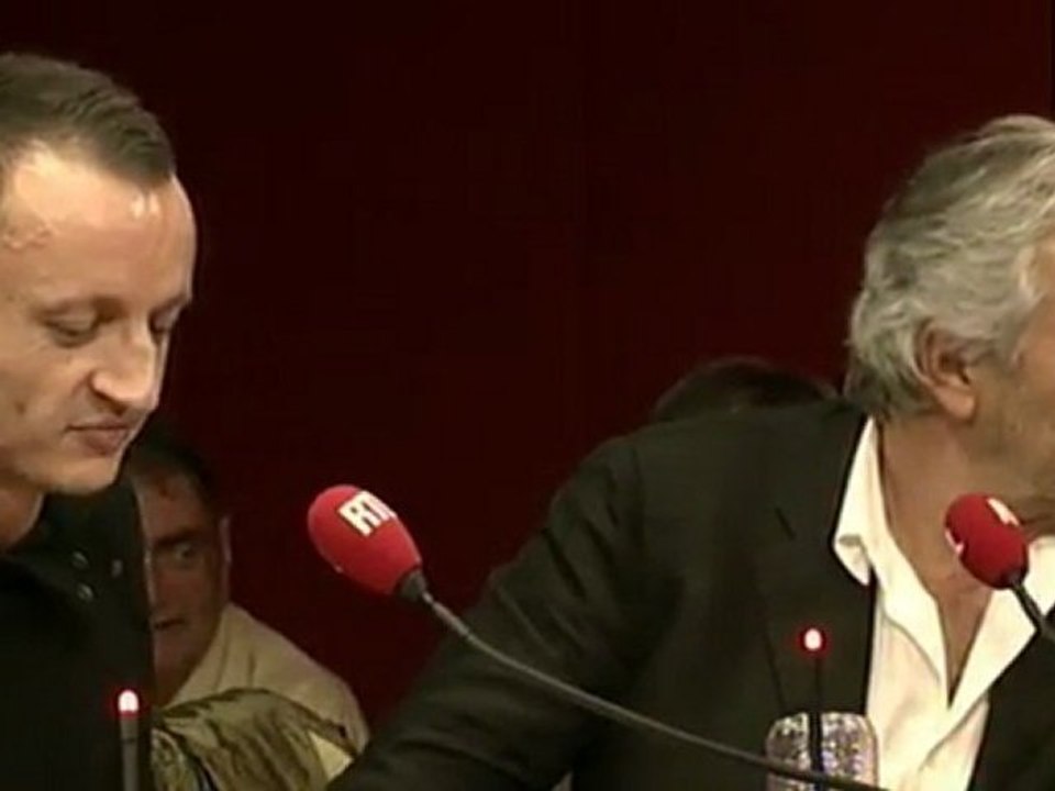 La chronique de Régis Mailhot dans l'émission "A la Bonne Heure" du 21 septembre 2011 animée par Stéphane Bern.