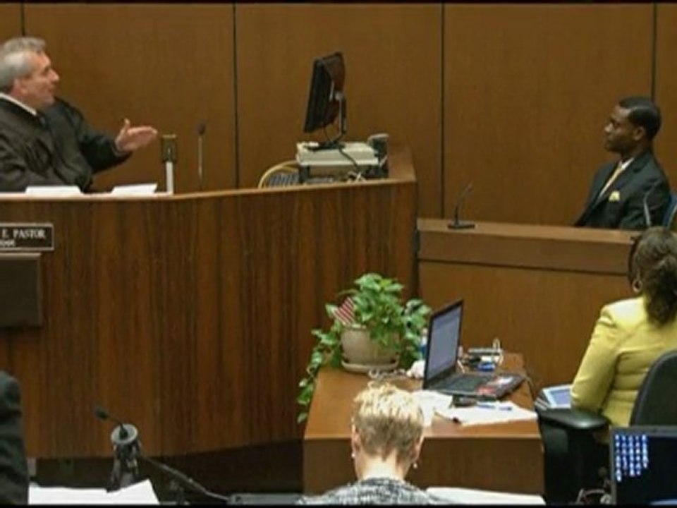 Jacko's PA testifies in Conrad Murray trial