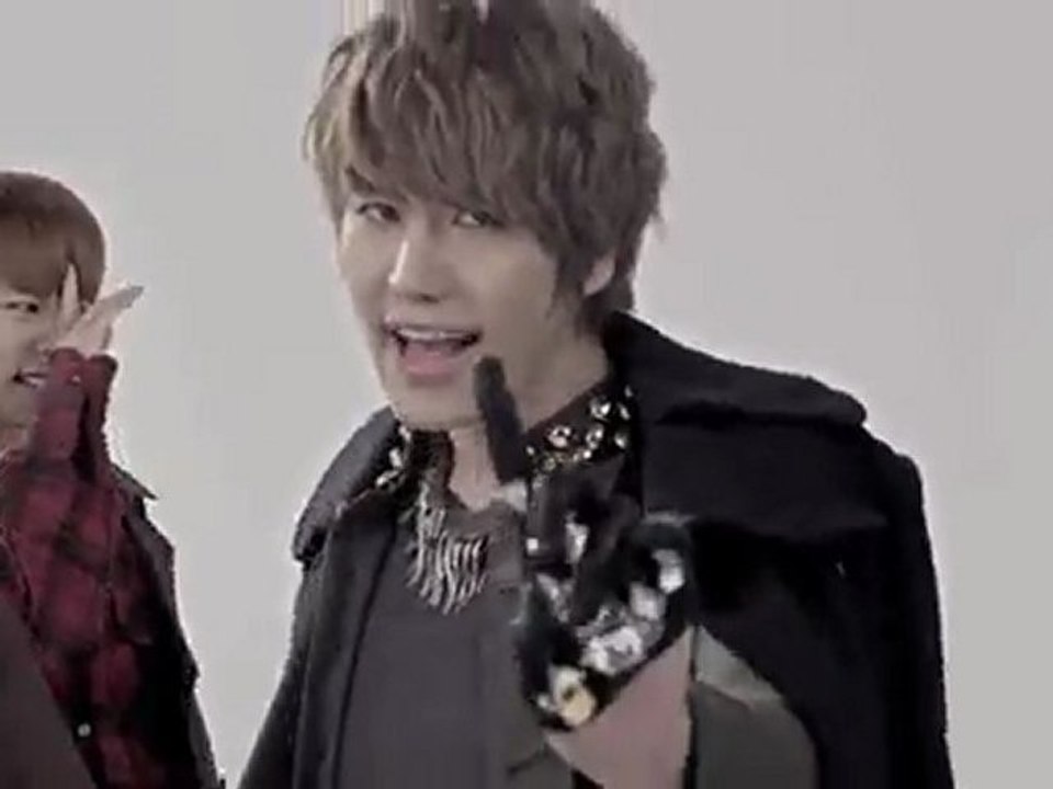 Super Junior - A-Cha