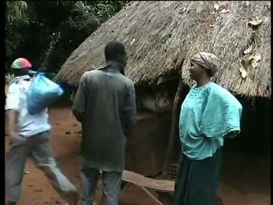 (1) la femme du sourd Moussa Koffoe