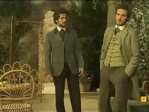 EL SECRETO DE PUENTE VIEJO TRISTAN LLORA SOLO EN EL JARDIN SEBASTAIN SE ACERCA 21-09-2011