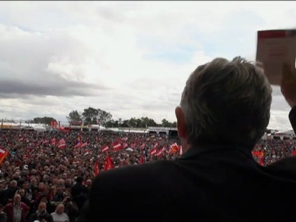 MELENCHON CANDIDAT DU FRONT DE GAUCHE A LA FETE DE L'HUMANITE 18 SEPT 2011