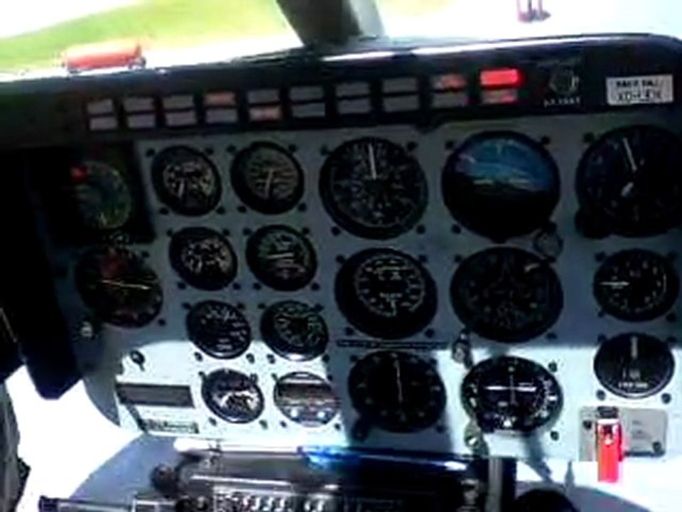 Helicópter Bell-206 Start-up pilot place view