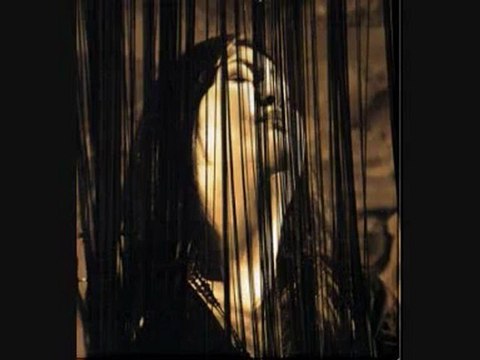 SİMGE BAĞDATLI -YAŞAMADIN SEN tiklacom.com, Sesli Sohbet, Müzik, Klip, Video, Eğlence, DrSozdar