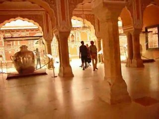 INDE JAIPUR.... LA VACHE..2.