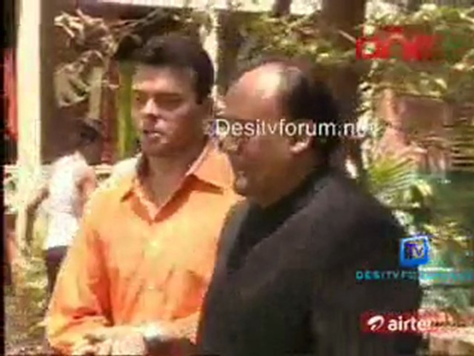 Woh Rehne Wali Mehlon Ki - 22nd September 2011 - Part1
