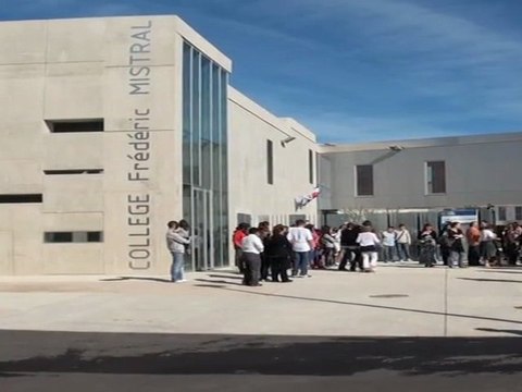 Inauguration du collège Frédéric Mistral à Arles