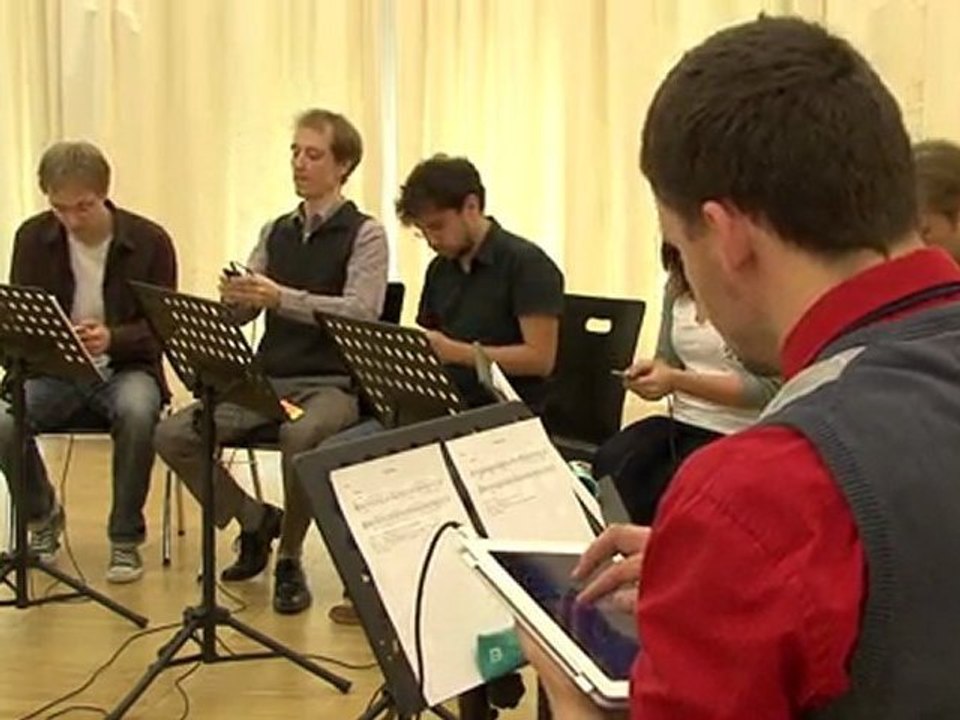 Ostinato for 8 ipods (iphone/ipad) by digiensemble berlin