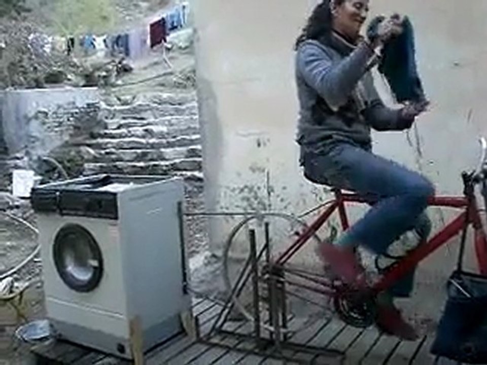 Bicilavadora - Le vélo-machine à laver - une très bonne idée pour qui veut réduire sa consommation d’électricité et faire un pas de plus vers l’autonomie