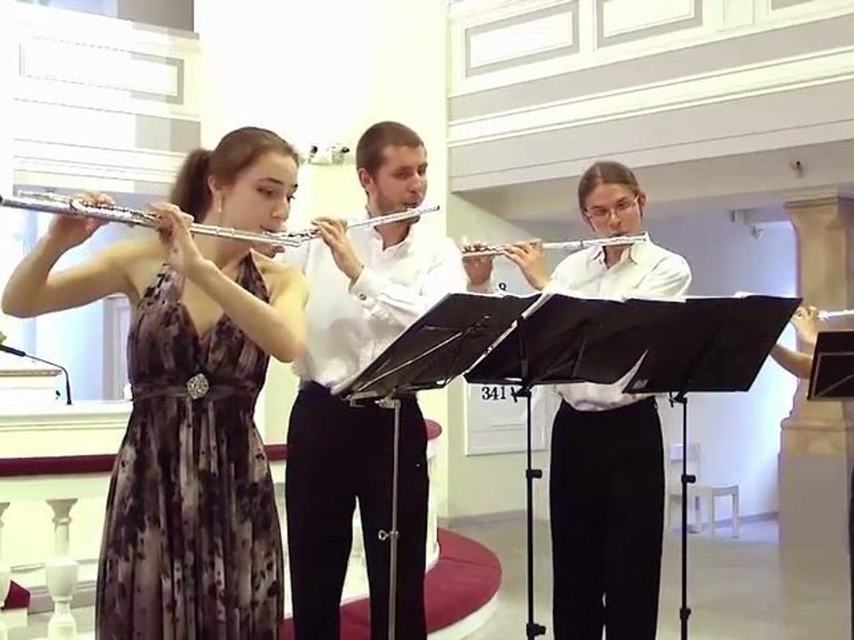 Вивальди. Весна, "Времена года". Флейты: София Лубянцева, Алексей Ужегов, Олег Батаев, Александра Муковня