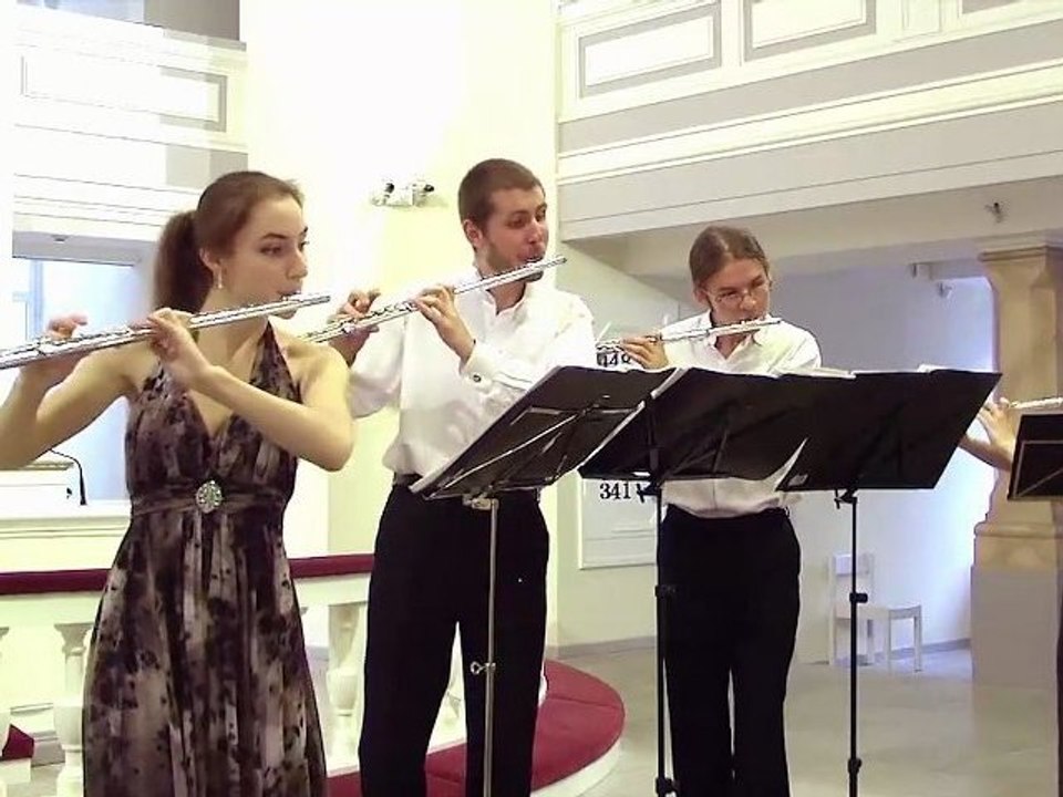 Бах. Шутка. BWV 1067. Флейты: София Лубянцева, Алексей Ужегов, Олег Батаев, Александра Муковня