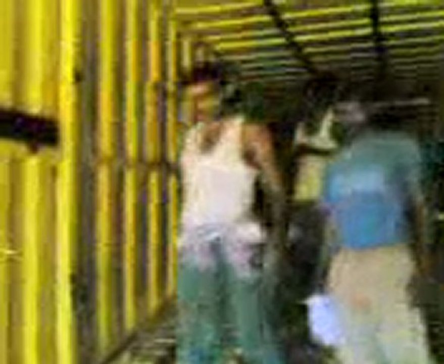 CAR LOADING  IN CONTAINER  BY C L S PACKERS & MOVERS  JAMSHEDPUR