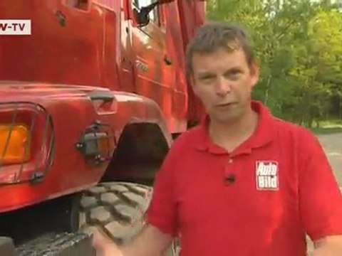 compare it! Mercedes Benz Zetros - Fiat Panda Cross: David versus Goliath | drive it!