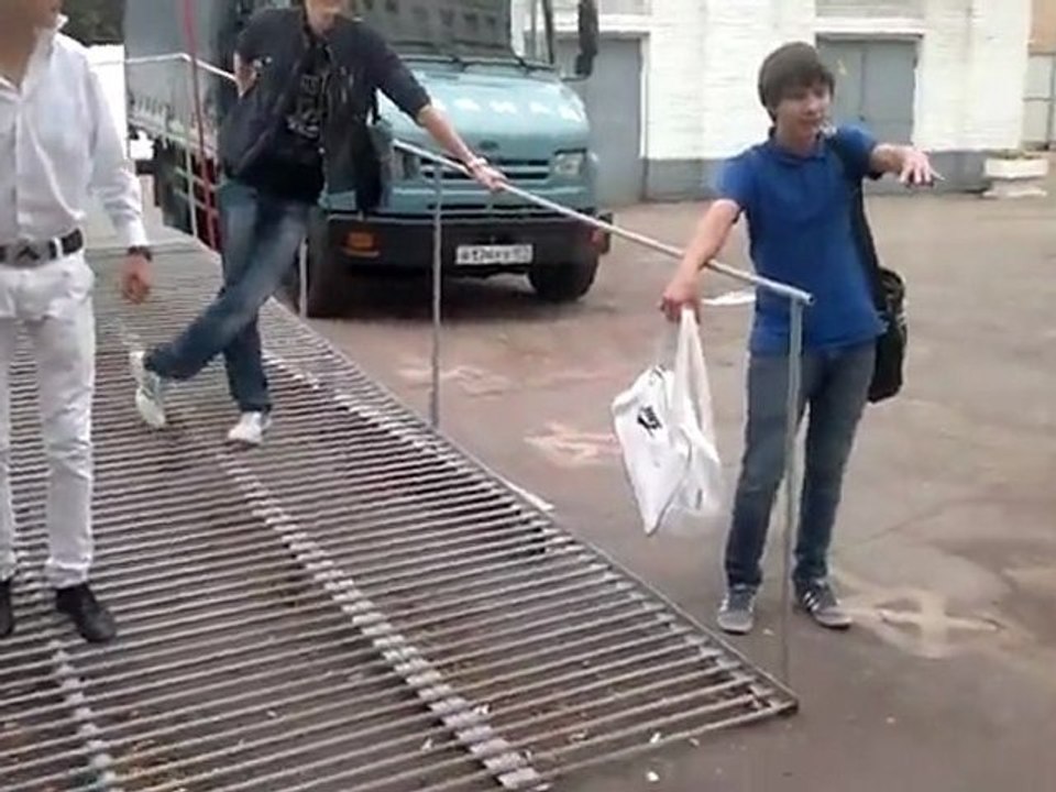 Ein Kick ein Sturz Fail