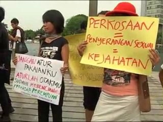 Endonezyada Mini etekli protesto