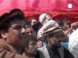 Afghanistan, folla e lacrime per i funerali di Rabbani