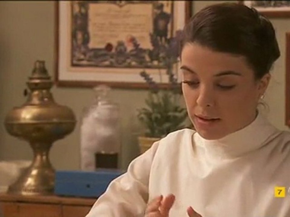 EL SECRETO DE PUENTE VIEJO TRISTAN ME INQUIETA COMO ESTA PEPA 23-09-2011