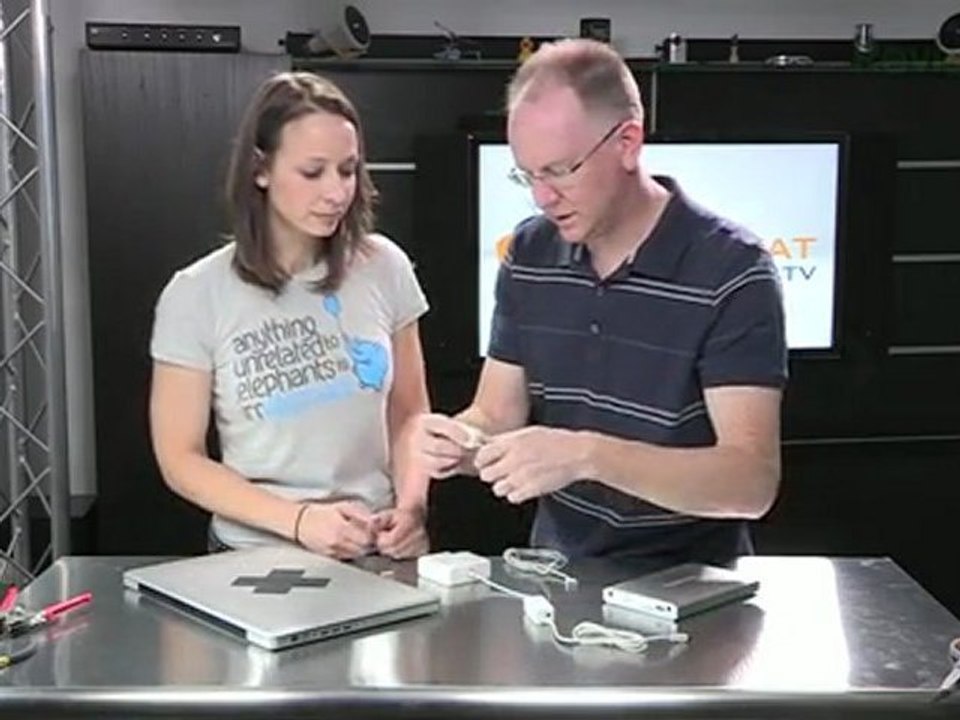 Hack Your MacBook Power Adapter - GeekBeat.TV