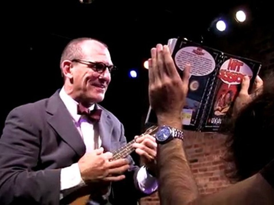 Joel Jeske performing at 'Amuse Bouche' 2011